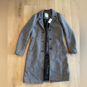 NWT Abercrombie and Fitch Dad Coat. XS